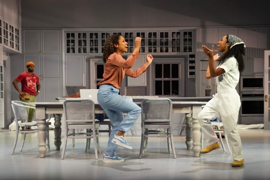 Photos: GOOD BONES at The Public Theater Image