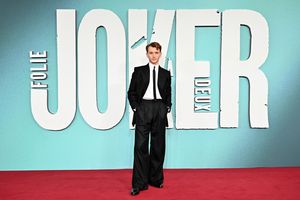 Harry Lawtey @ BroadwayWorld Harry Lawtey Photo