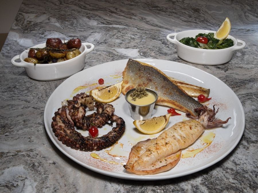 Review: PSARAKI in Brooklyn-Fine Greek Dining and Wonderful Atmosphere Image
