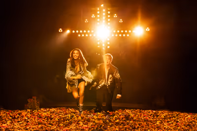 Rachel Zegler, Kit Connor Photo