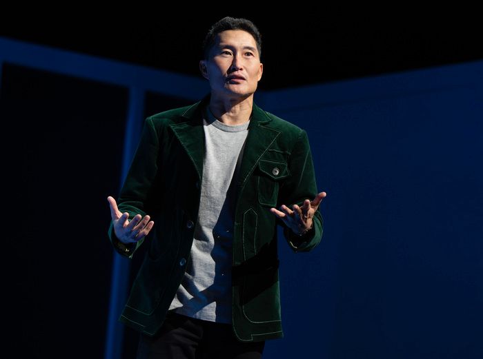 Photos: Daniel Dae Kim & More in YELLOW FACE on Broadway — photo 10 of 10