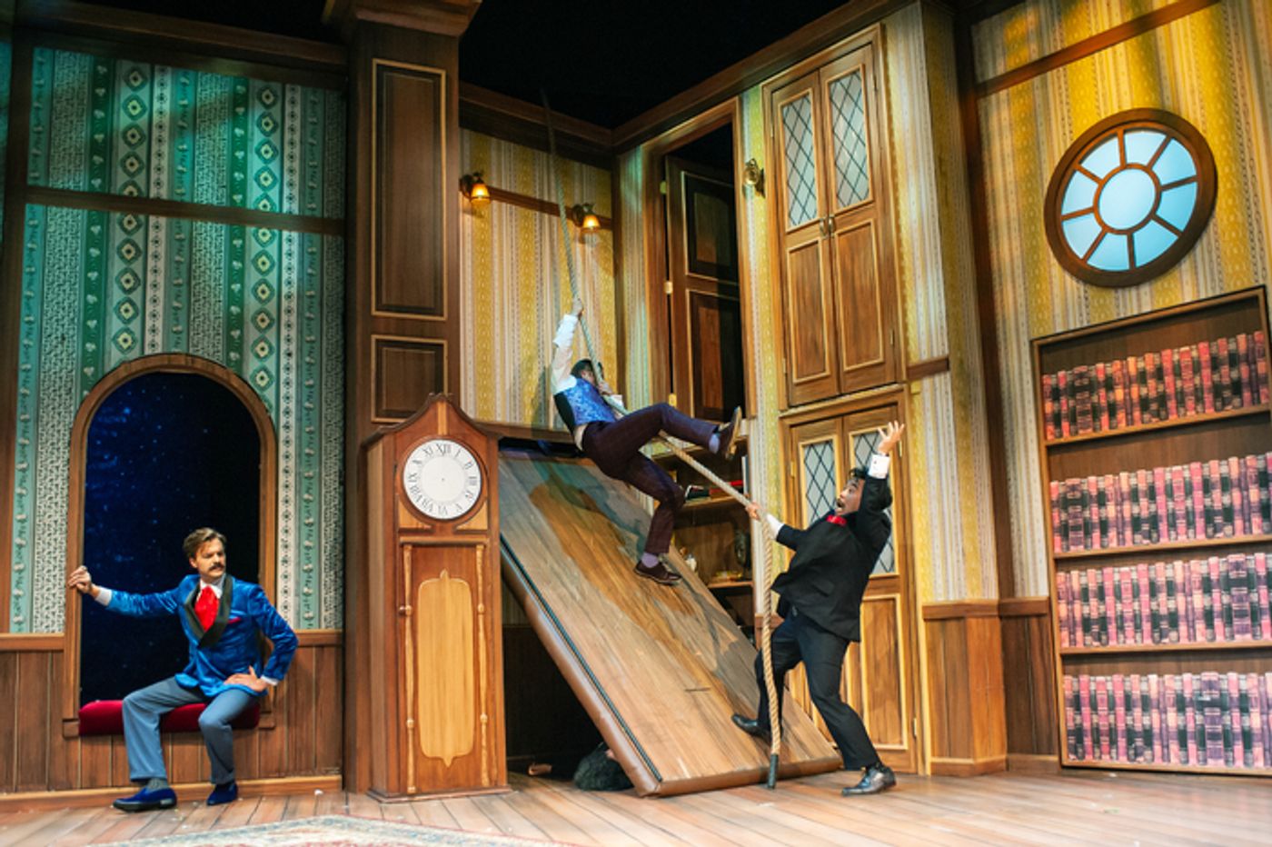 Photos: THE PLAY THAT GOES WRONG At San Francisco Playhouse Photos: THE PLAY THAT GOES WRONG At San Francisco Playhouse Image