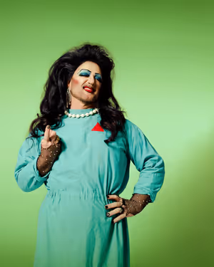 Lee Marshall @ BroadwayWorld Lee Marshall Photo