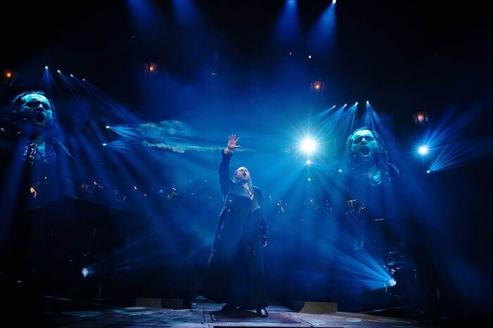 Photos: LES MISERABLES THE ARENA SPECTACULAR Kicks Off World Tour — photo 7 of 8