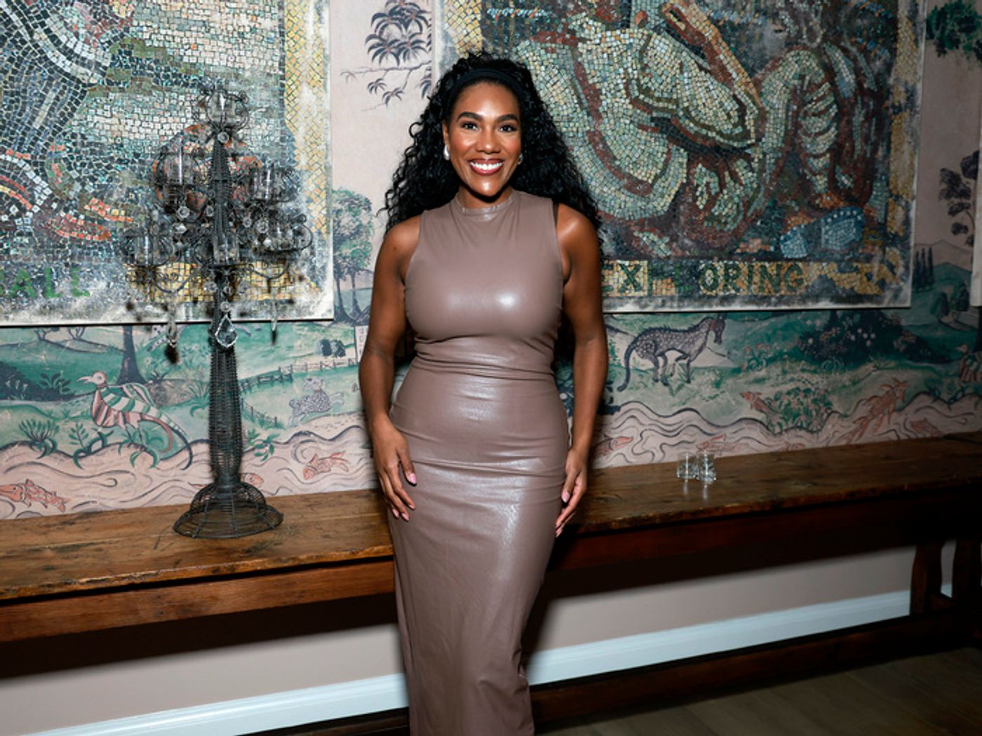 Photos: Angelina Jolie, Alan Cumming, & More Attend MARIA New York Film Screening  Image