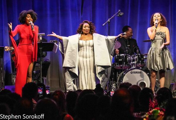 Stephanie Mills Photo
