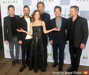 Jason Bateman, Justin Theroux, Producer Susan Downey, Will Arnett, Paul Rudd and Matt Damon @ BroadwayWorld Jason Bateman, Justin Theroux, Producer Susan Downey, Will Arnett, Paul Rudd and Matt Photo