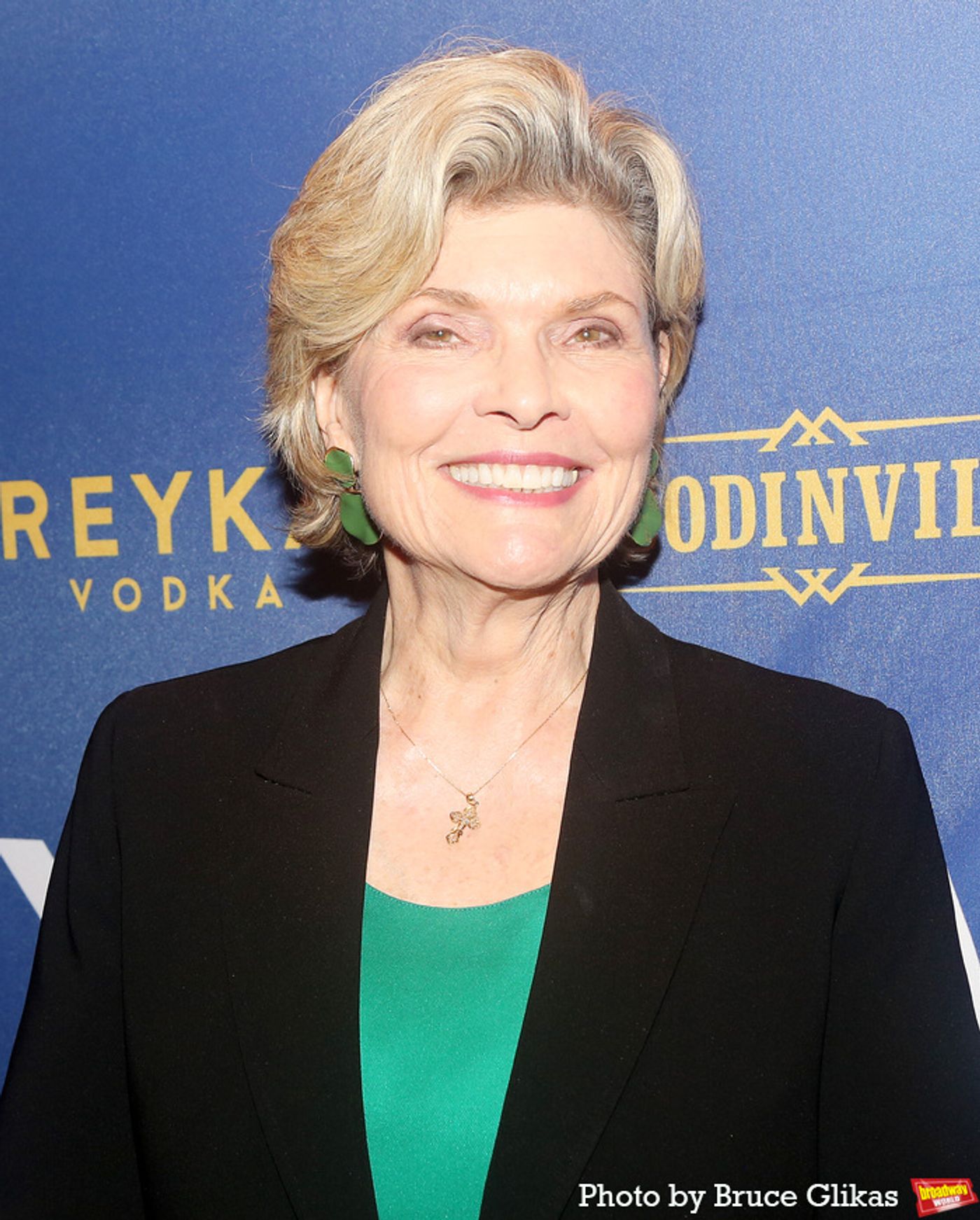 Photos: Stars Walk the Red Carpet for Opening Night of YELLOW FACE  Image