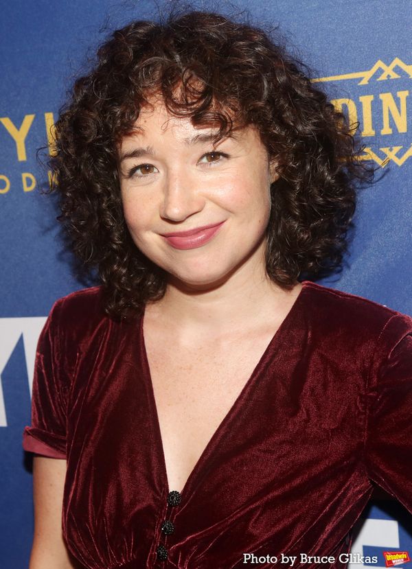 Sarah Steele Photo