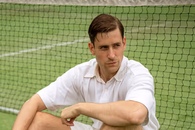 Oliver Jackson-Cohen Photo