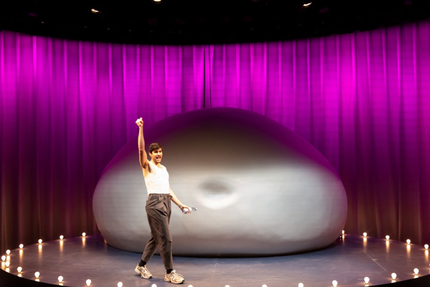 Photos/Video: Sam Morrison in Broadway-Bound SUGAR DADDY at The Wallis  Image