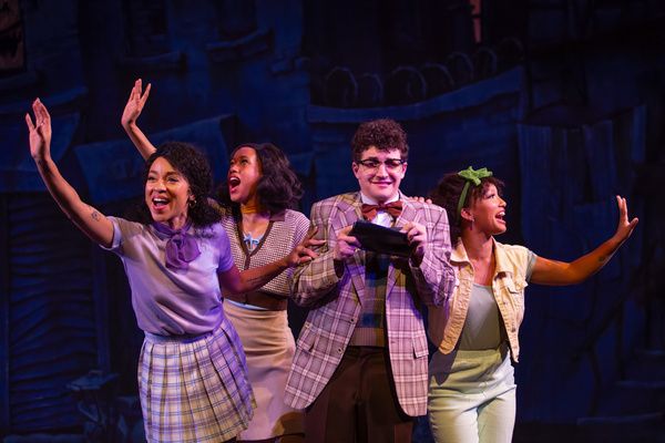 Photos: 5-Star Theatricals' LITTLE SHOP OF HORRORS at Bank of America Performing Arts Center — photo 4 of 8