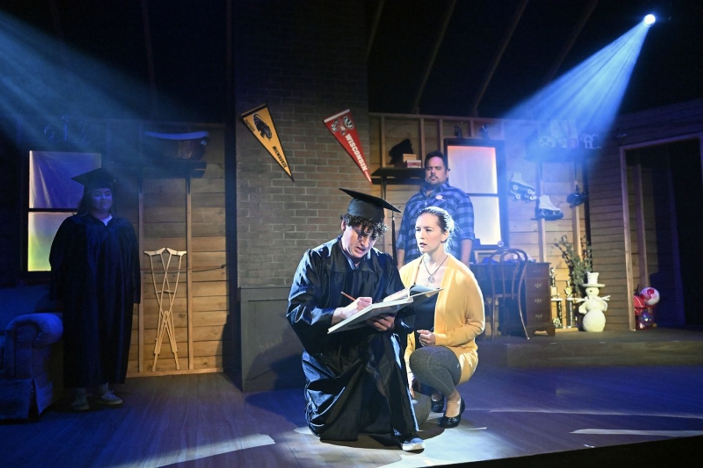 Review: SNAPSHOTS at The Winter Park Playhouse  Image