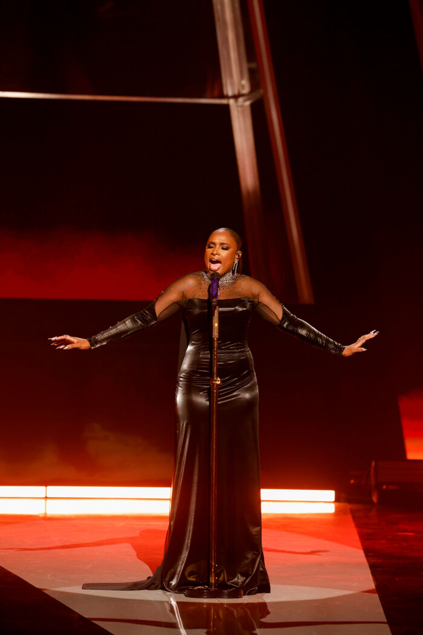 Photos: Jennifer Hudson, Mariah Carey, & More Perform at the AMERICAN MUSIC AWARDS 50TH ANNIVERSARY SPECIAL  Image