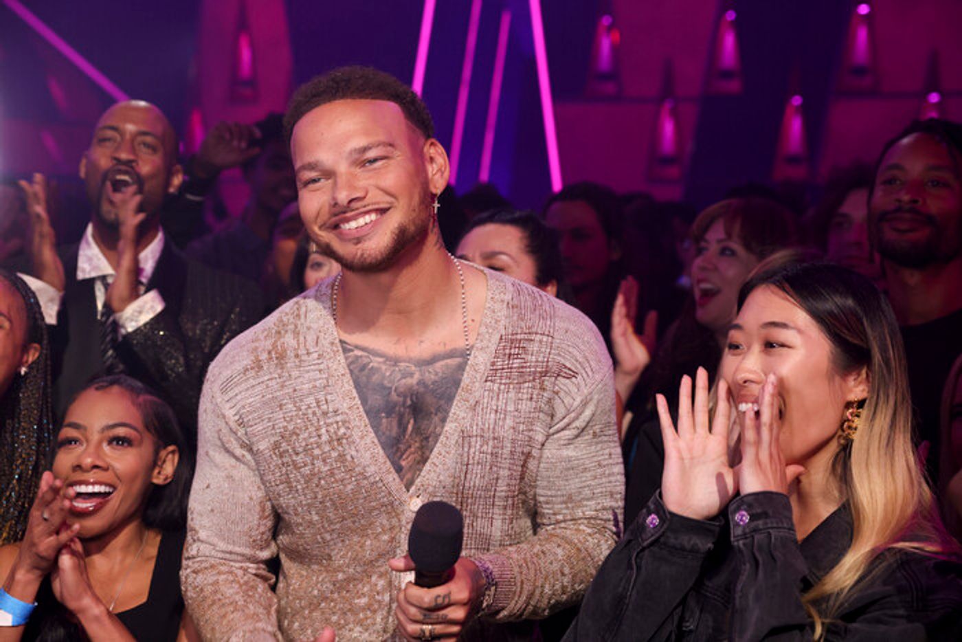 Photos: Jennifer Hudson, Mariah Carey, & More Perform at the AMERICAN MUSIC AWARDS 50TH ANNIVERSARY SPECIAL  Image