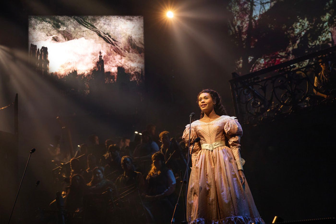 Photos: Killian Donnelly, Jac Yarrow, and More in LES MISERABLES THE ARENA SPECTACULAR  Image