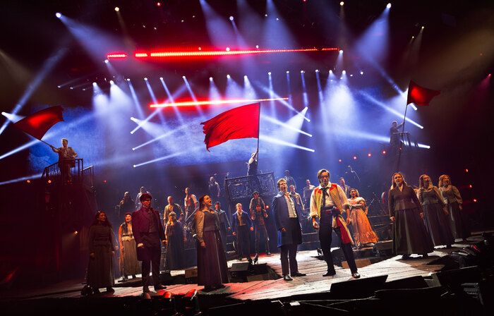 Photos: Killian Donnelly, Jac Yarrow, and More in LES MISERABLES THE ARENA SPECTACULAR — photo 6 of 12
