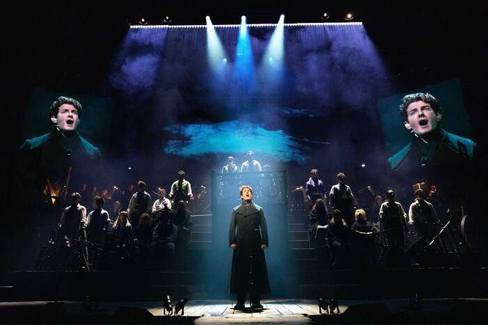Photos: Killian Donnelly, Jac Yarrow, and More in LES MISERABLES THE ARENA SPECTACULAR — photo 11 of 12