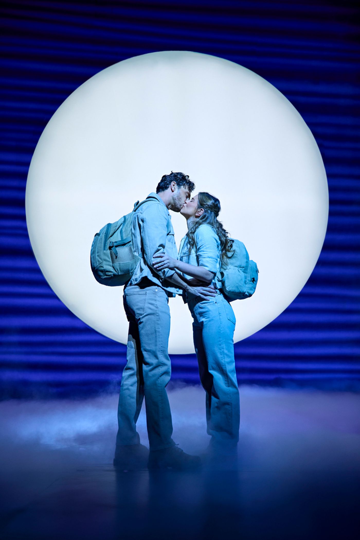 Photos: New Cast Joins MAMMA MIA! in London  Image