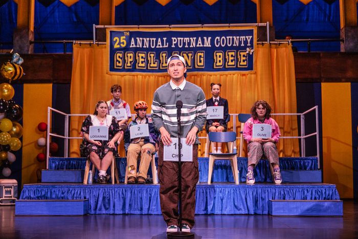 Photos: SPELLING BEE at the Kennedy Center with Beanie Feldstein, Bonnie Milligan, and More — photo 15 of 19