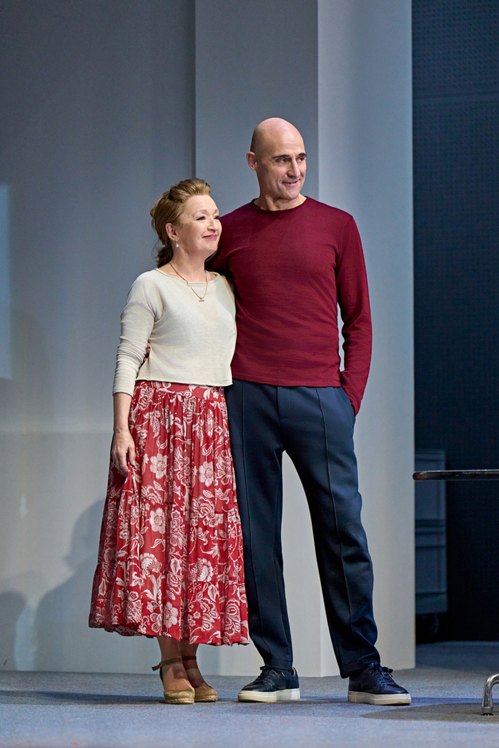 Photos: Mark Strong, Lesley Manville, and More Star In OEDIPUS West End — photo 6 of 13