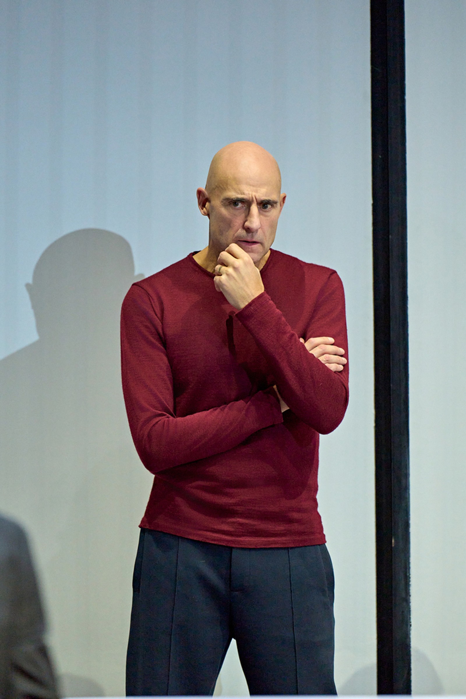 Photos: Mark Strong, Lesley Manville, and More Star In OEDIPUS West End — photo 8 of 13
