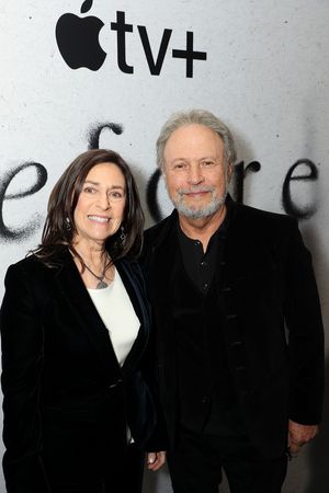 Janice Crystal and Billy Crystal

 Photo