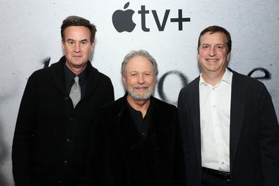 Zack Van Amburg ( Head of Apple World Wide Video), Billy Crystal and Matt Cherniss (H Photo