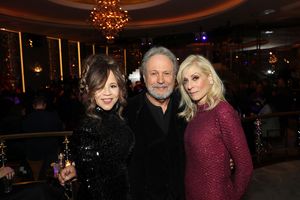 Rosie Perez, Billy Crystal and Judith Light
@ BroadwayWorld Rosie Perez, Billy Crystal and Judith Light
Photo