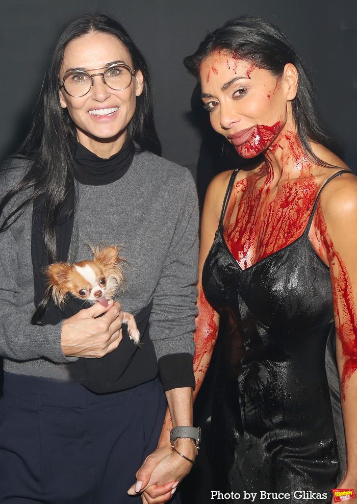 Photos: Demi Moore Visits SUNSET BOULEVARD on Broadway — photo 5 of 13