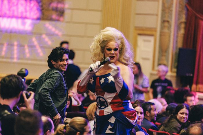 Photos: Anne Hathaway, Billy Porter & More at BROADWAY RALLIES FOR KAMALA! — photo 26 of 35