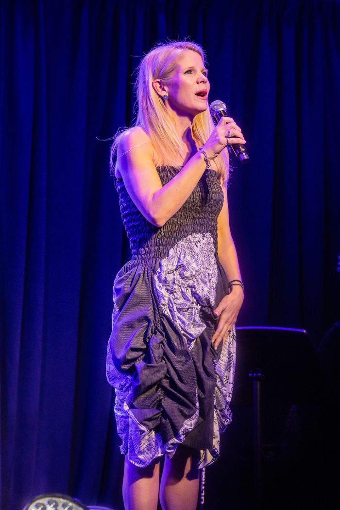 Photos: Anne Hathaway, Billy Porter & More at BROADWAY RALLIES FOR KAMALA! — photo 22 of 35