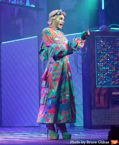Frankie Grande as "Frank-N-Furter" Photo