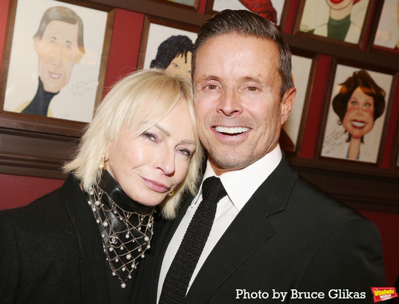 Photos: CAA's Joe Machota Receives Portrait at Sardi's  Image