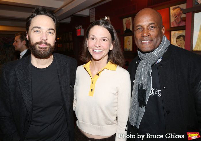 Photos: CAA's Joe Machota Receives Portrait at Sardi's — photo 74 of 78