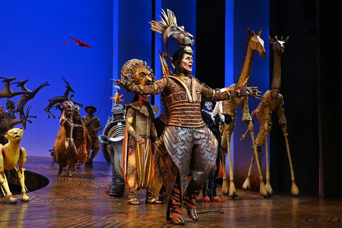 Photos: DISNEY'S THE LION KING Celebrates 25 Years In The West End With A Special Third Act — photo 5 of 17
