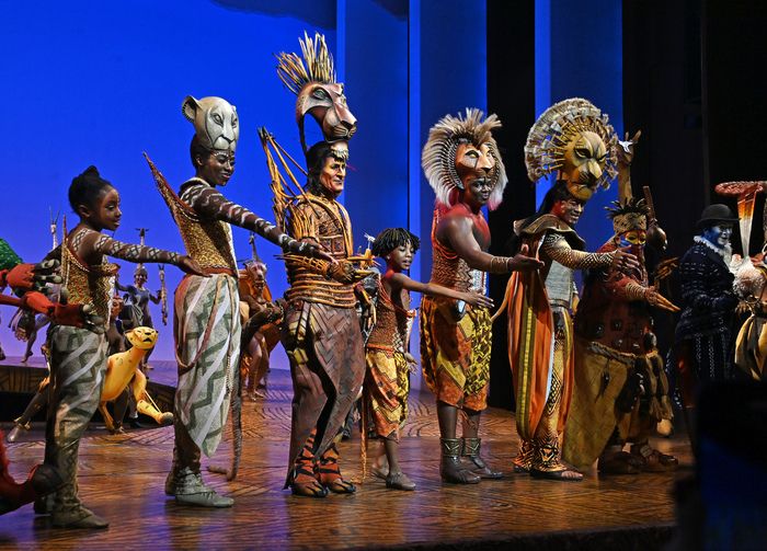 Photos: DISNEY'S THE LION KING Celebrates 25 Years In The West End With A Special Third Act — photo 1 of 17