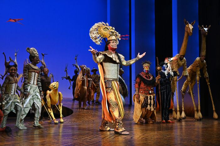 Photos: DISNEY'S THE LION KING Celebrates 25 Years In The West End With A Special Third Act — photo 2 of 17