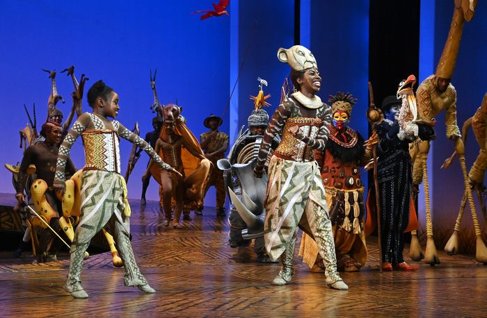 Photos: DISNEY'S THE LION KING Celebrates 25 Years In The West End With A Special Third Act — photo 11 of 17