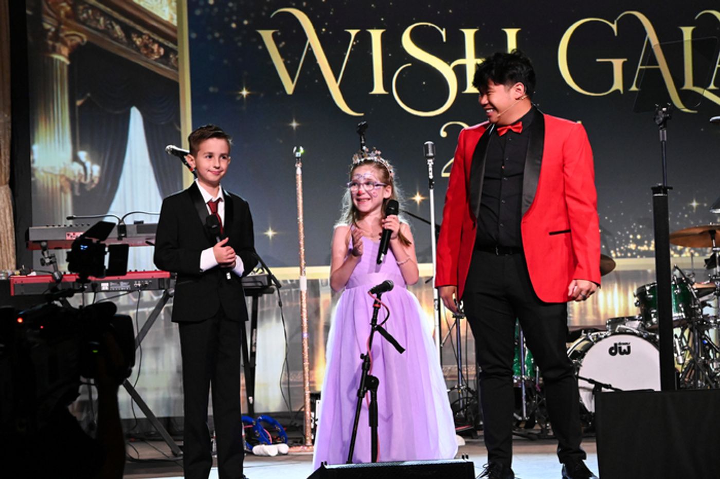 Photos: Ashley Park, Julianne Hough, & More Attend Make-A-Wish Masquerade Wish Gala 2024 Photos: Ashley Park, Julianne Hough, & More Attend Make-A-Wish Masquerade Wish Gala 2024 Image