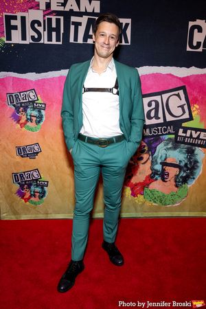 Jason Michael Snow Photo