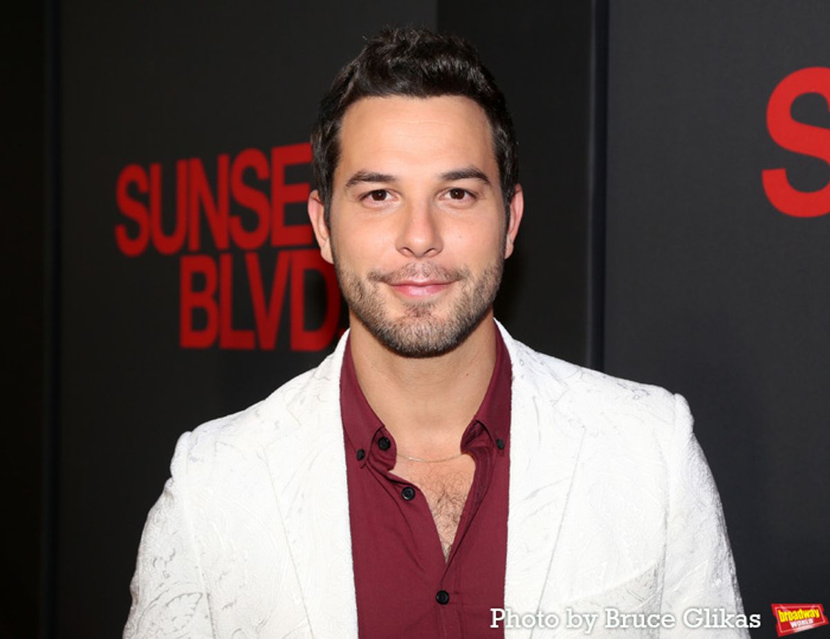 Skylar Astin at 
