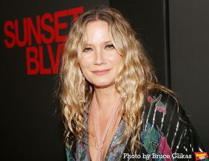 Jennifer Nettles Photo