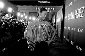 Zoe Saldana @ BroadwayWorld Zoe Saldana Photo
