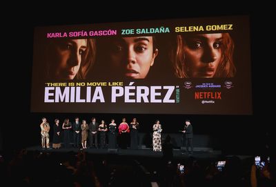 Damien Jalet, Juliette Welfling, Virginie Montel, Clément Ducol, Camille Dalmais, É Photo