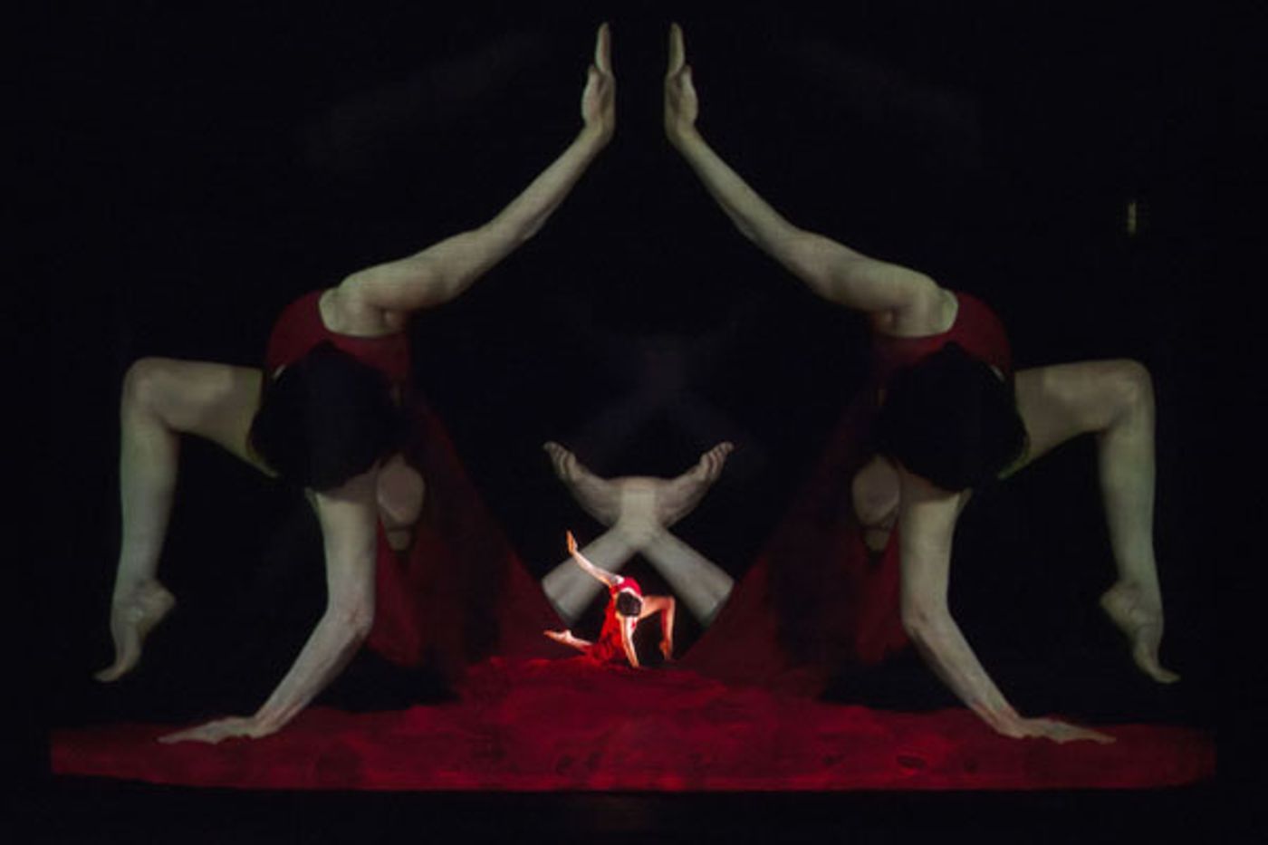 Photos: Georgia O’Keeffe-Inspired THE ALCHEMIST’S VEIL Premieres At La MaMa Photos: Georgia O’Keeffe-Inspired THE ALCHEMIST’S VEIL Premieres At La MaMa Image