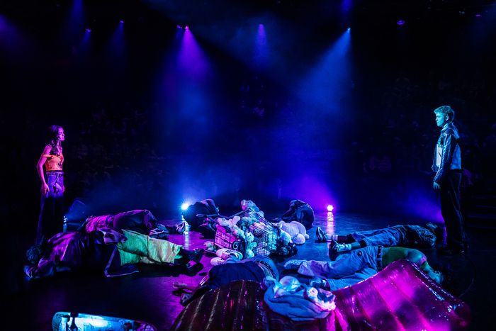 Photos: Kit Connor and Rachel Zegler in ROMEO + JULIET on Broadway — photo 1 of 14