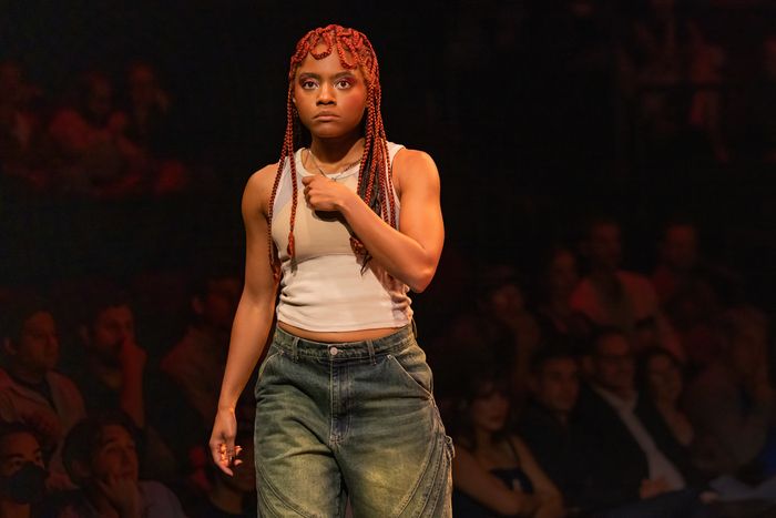Photos: Kit Connor and Rachel Zegler in ROMEO + JULIET on Broadway — photo 9 of 14
