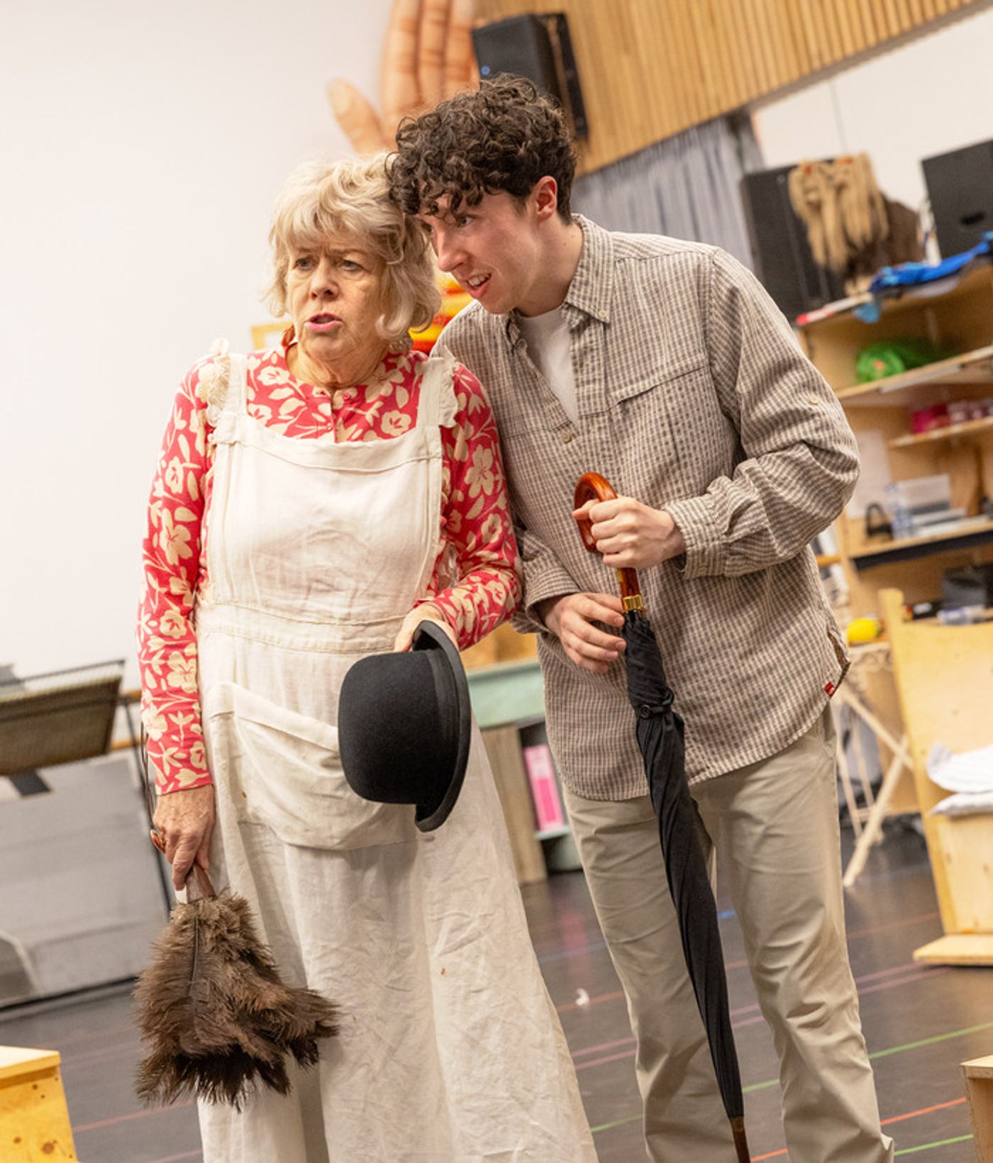 Photos/Video: MARY POPPINS UK Tour in Rehearsal  Image