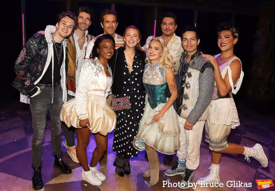 Blake Lively, Ryan Reynolds and cast Photo